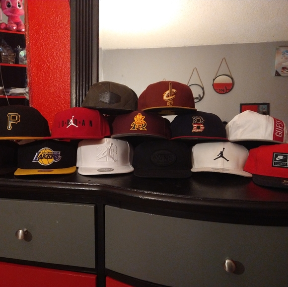 Snapback hats - Picture 2 of 7